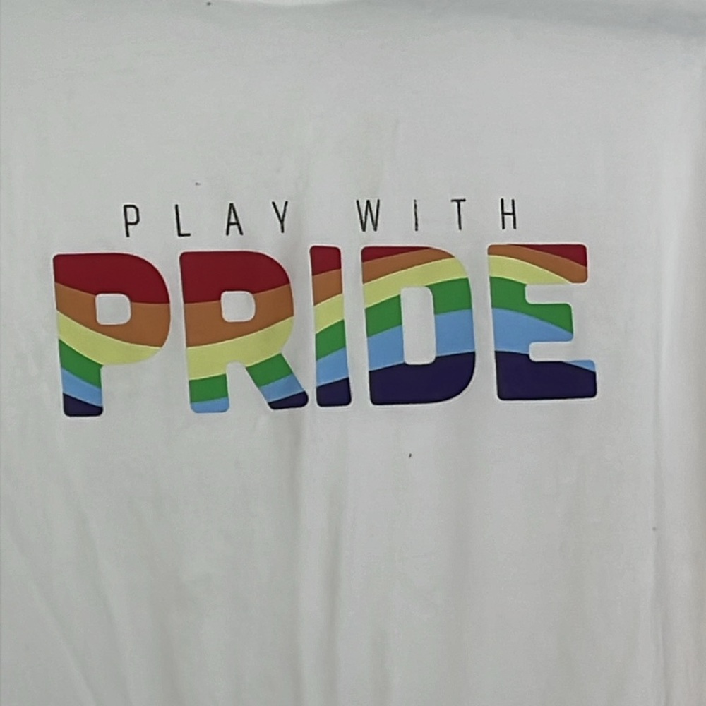 DSG Play with Pride Rainbow LGBTQIA Short Sleeve Tee XL - Picture 2 of 7